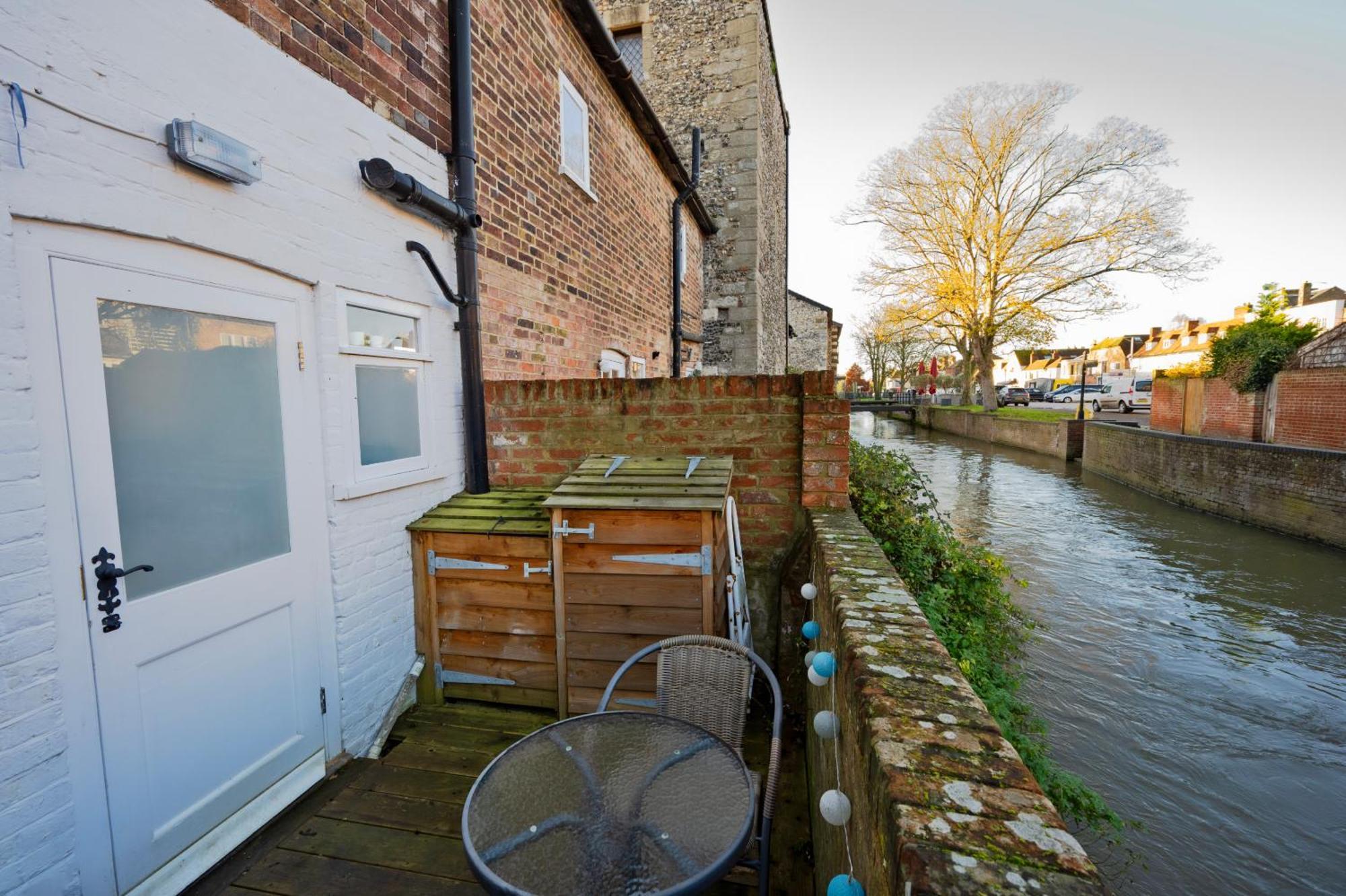 The Little Marlowe - 1 Bed Centre